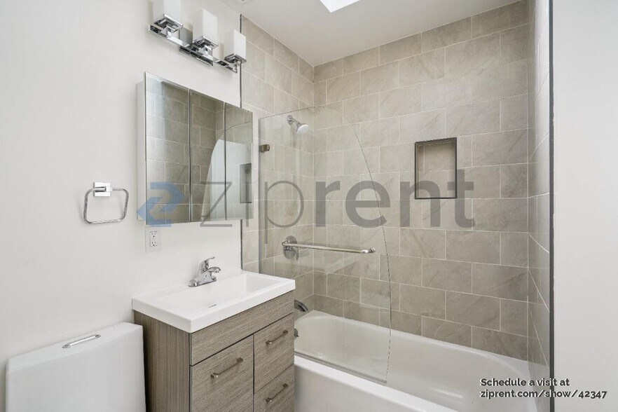Building Photo - 132 Valmar Terrace