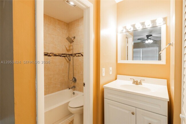 Building Photo - 15635 SW 74th Cir Dr