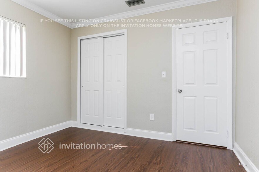 Building Photo - 10331 NW 18th Pl