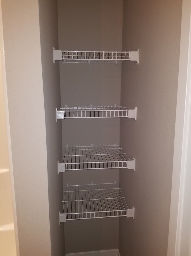 Building Photo - 2 bedroom 2 bath Luxury Apartment Branson MO in Gated Community- Offering Flexible Lease Terms