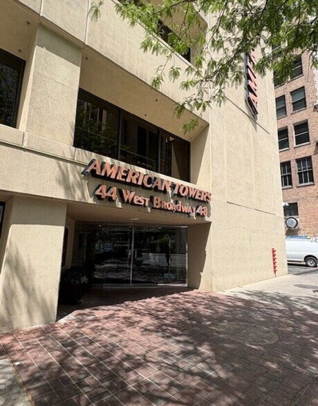 Entrance - 44 W Broadway