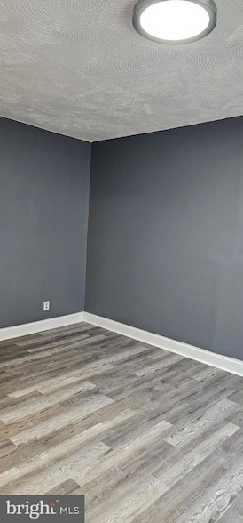 Building Photo - 1221 Poplar Grove St