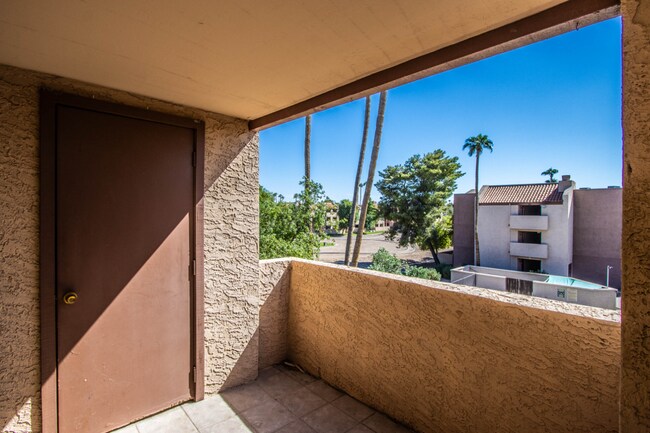Building Photo - 2Br/2Ba, $1495, 101& Rio Salada