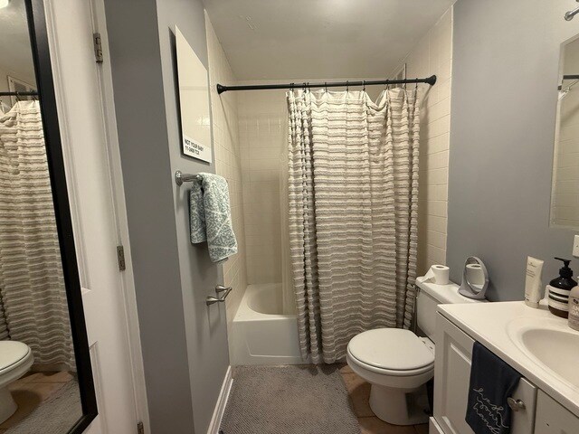 Primary Photo - 1 E Scott St