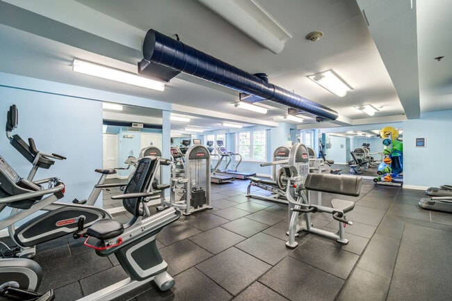 Building Photo - 800-898 Jefferson Street-SI ID1507574P