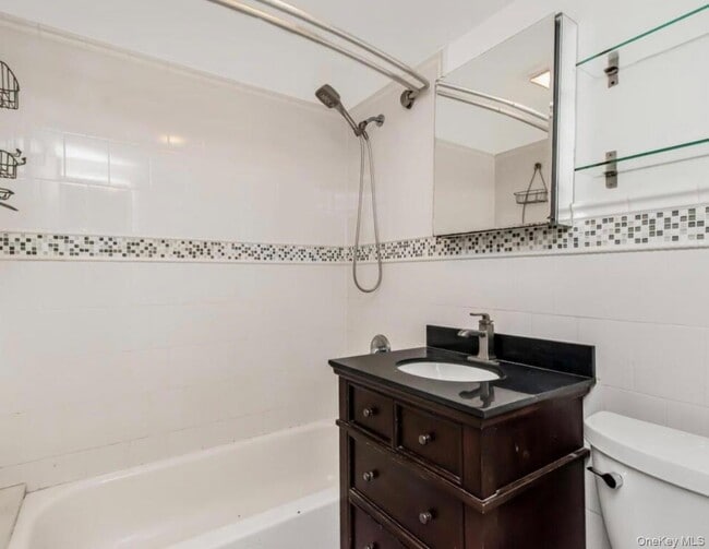 Building Photo - 4-08 B 45 St