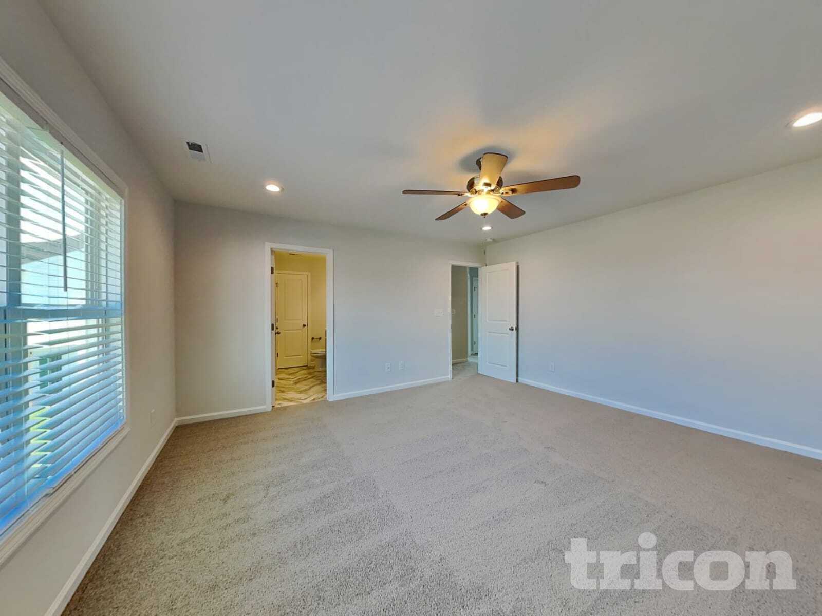 Building Photo - 258 Sturgeon St