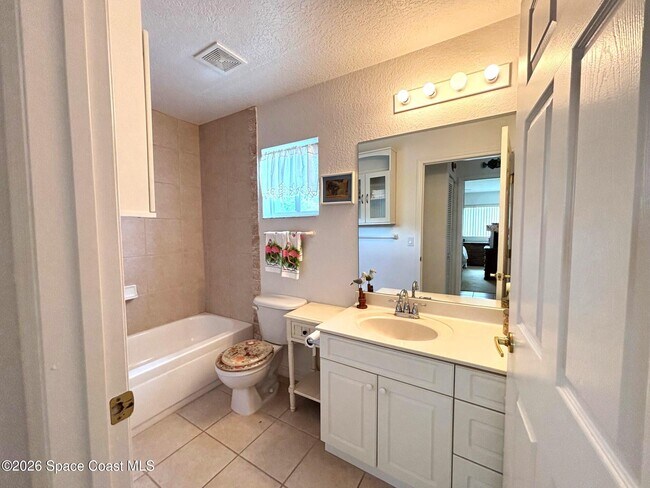 Building Photo - 419 Ocean Park Ln