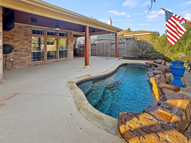 Building Photo - 25619 Canyon Crossing Dr