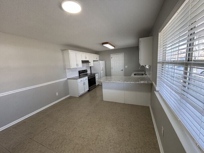 Building Photo - 88 Cedar Tree Ln