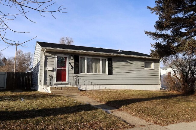 Primary Photo - 1108 6th St SW