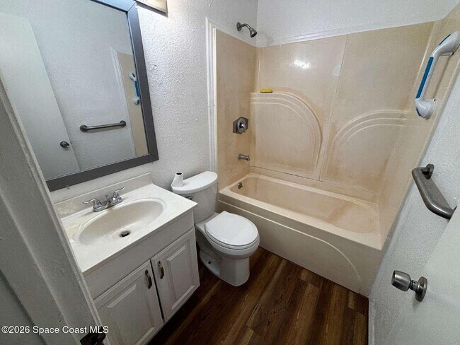 Building Photo - 100 Prince Ave