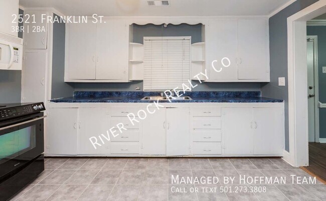 Building Photo - 2521 Franklin St