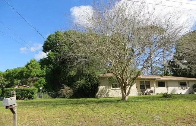 Building Photo - 308 Violet Ln