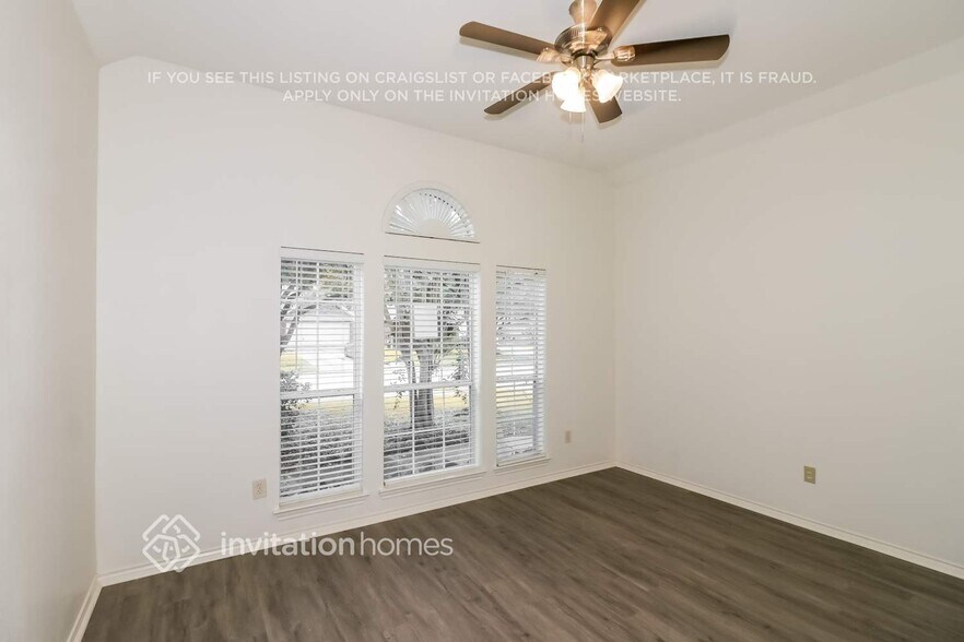 Building Photo - 17619 Sequoia View Ln
