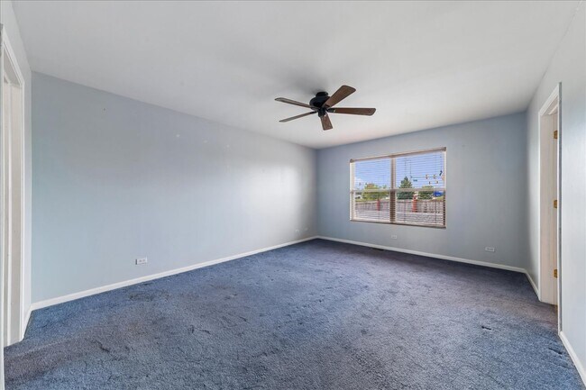 Building Photo - 10562 Casselberry N