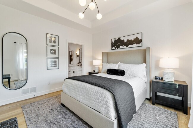 Building Photo - 1870 Woodland Way