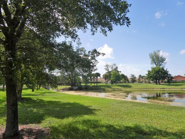 Building Photo - 21904 Lake Forest Cir
