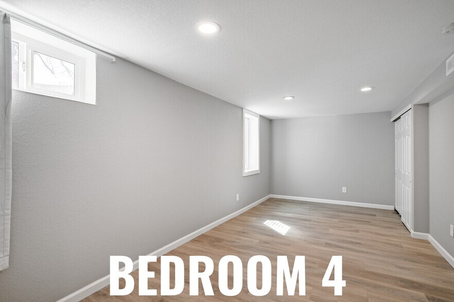 Building Photo - 2300 Lima St