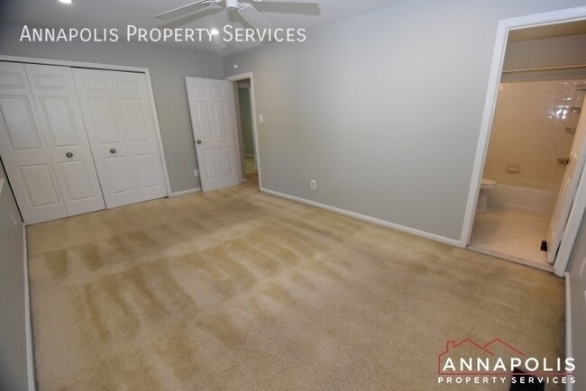 Building Photo - 17 Mooring Point Ct