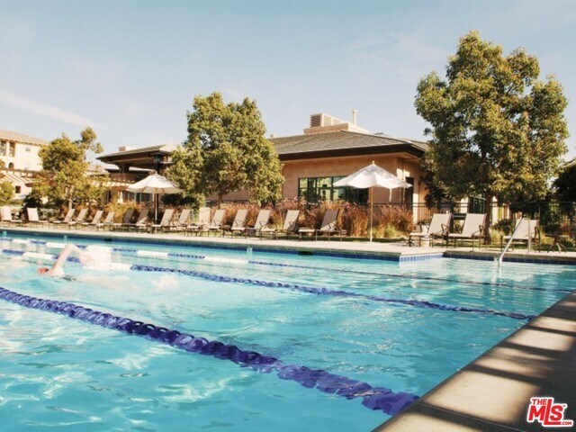 Building Photo - 6241 Crescent Park W