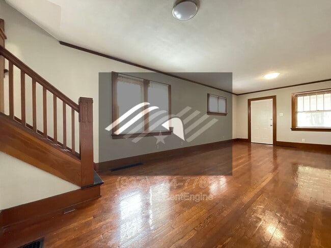 Building Photo - 2411 N Main St