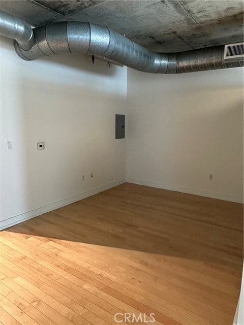 Building Photo - 645 W 9th St