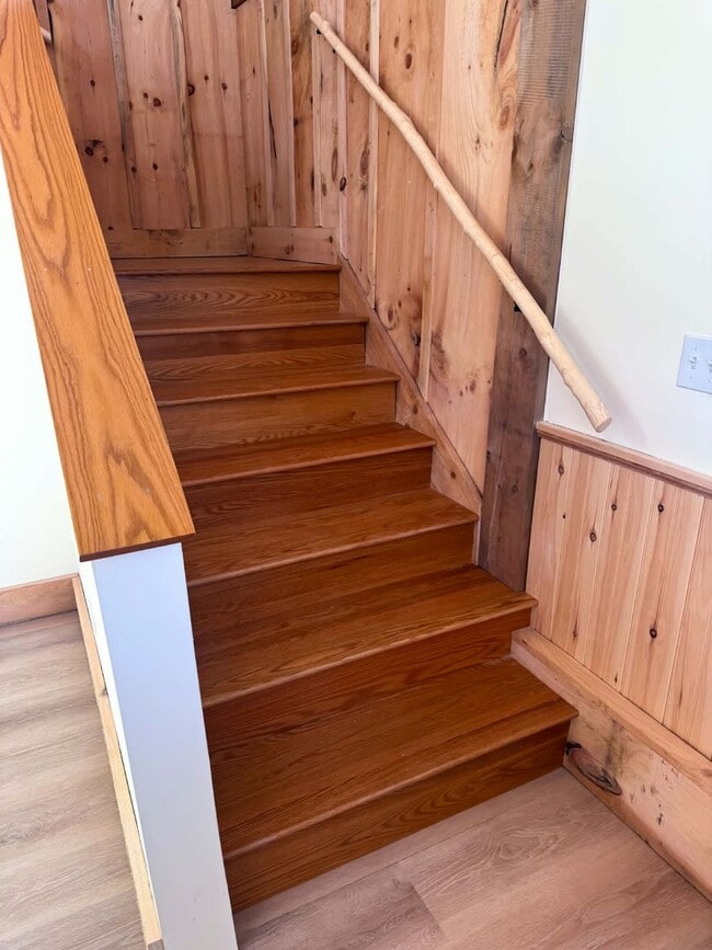 Building Photo - Meadow Woods