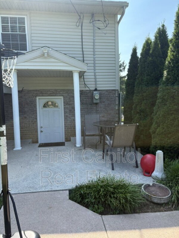 Building Photo - 2860 Southwick Dr