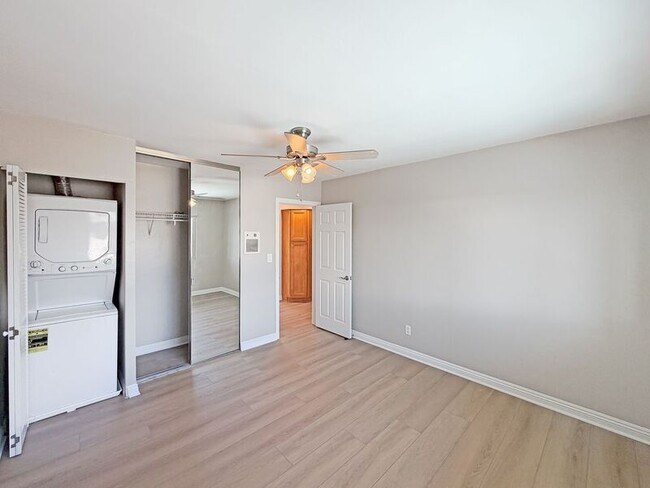 Building Photo - 5075 Narragansett Ave