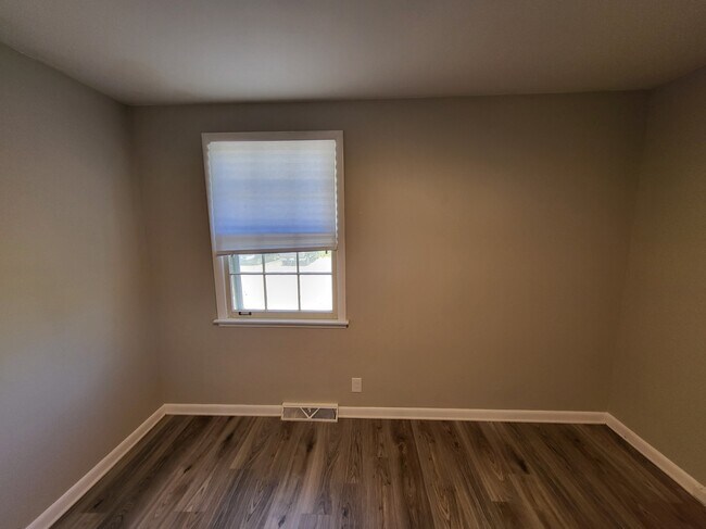 Building Photo - 4028 Plantation Dr