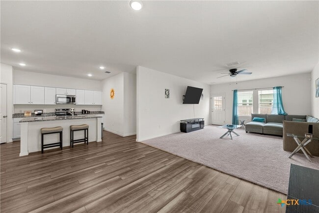 Building Photo - 121 Sudden Impact Dr