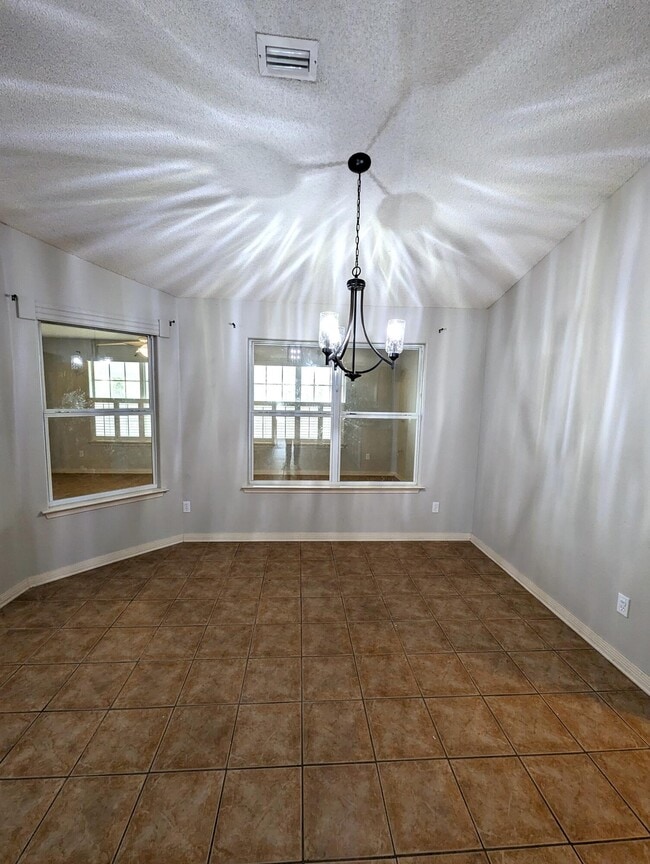 Building Photo - 1822 Brooke Beach Dr