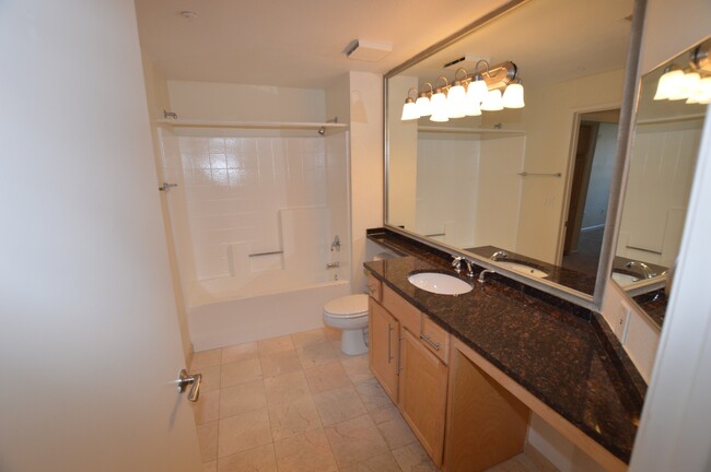 Building Photo - Unfurnished Meridian Luxury 1 Bed | 1 Ba C...