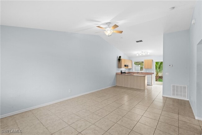 Building Photo - 8402 Matanzas Rd
