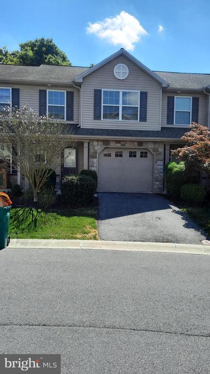 Building Photo - 305 Antilles Court