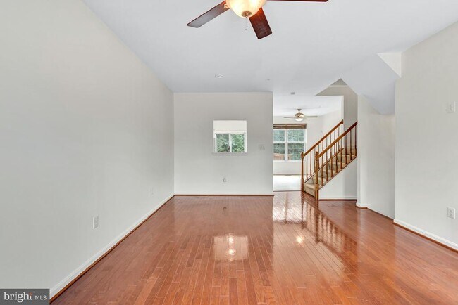 Building Photo - 10030 Tallahassee Pl