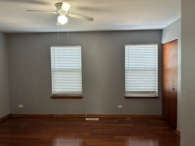 Building Photo - 820 Rebecca Ln