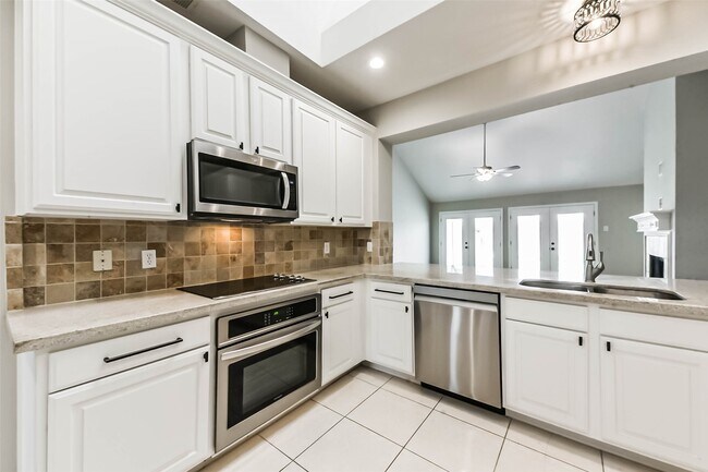 Building Photo - 13318 Ryan Landing Dr