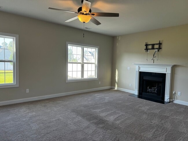 Building Photo - Grand 2 story home in Bluewater Rise