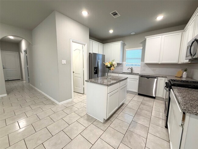 Building Photo - 31755 Wellington Pass