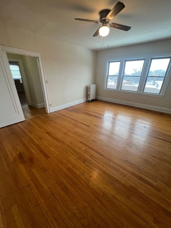 Building Photo - 12497 Cedar Rd