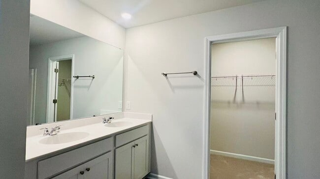 Building Photo - 116 Amethyst Dr