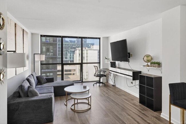 Building Photo - 1280 W Peachtree St NW