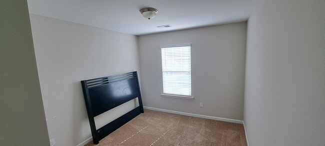 Building Photo - Magnificent Two Story Five Bedroom Home in Northeast Columbia -  Short Commute to Fort Jackson or...