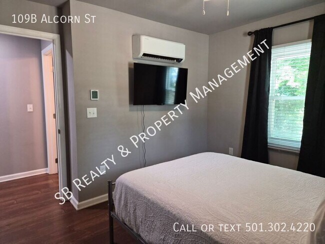 Building Photo - 109 Alcorn St