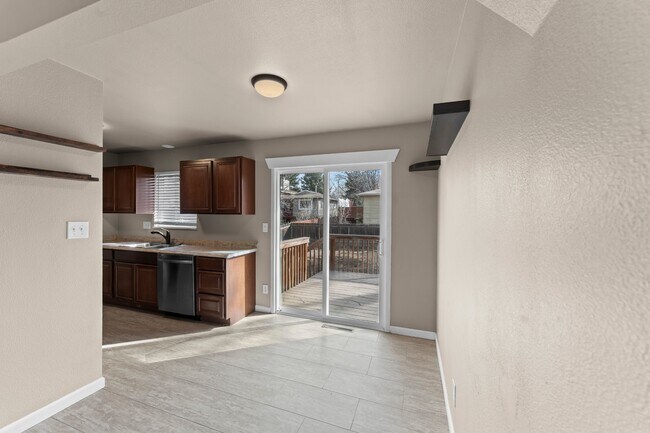 Building Photo - 4503 Bella Dr