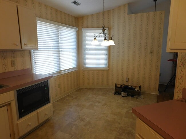 Building Photo - 2801 Currituck Ct