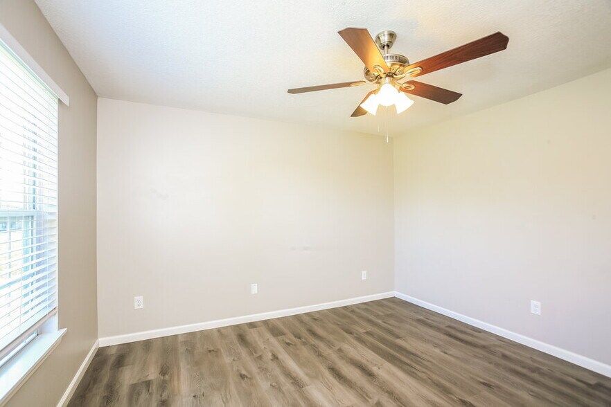 Building Photo - 15510 Wandering Way