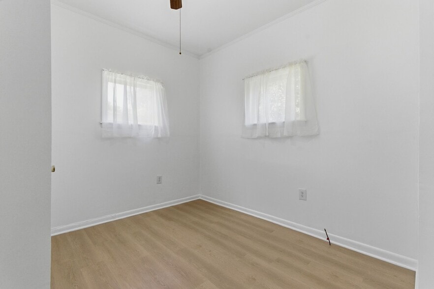 Building Photo - 3007 Dabbs Ave